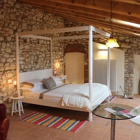 Bed & Breakfast Corte Tre Vigne 3*