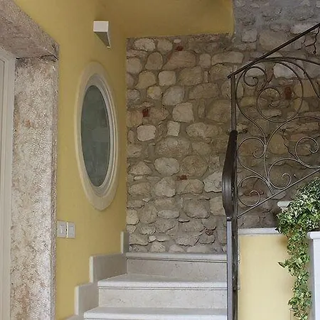 Corte Tre Vigne Oda ve Kahvaltı 4*