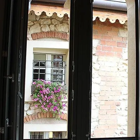 Corte Tre Vigne Bed & Breakfast 4*