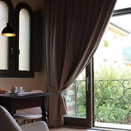 Corte Tre Vigne Bed & Breakfast 4*