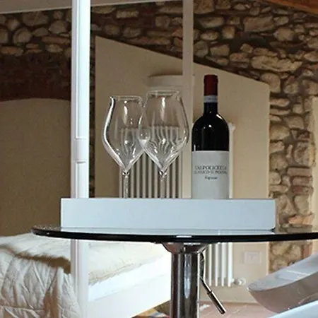 Bed & Breakfast Corte Tre Vigne 4*