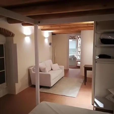 Corte Tre Vigne Bed & Breakfast 4*